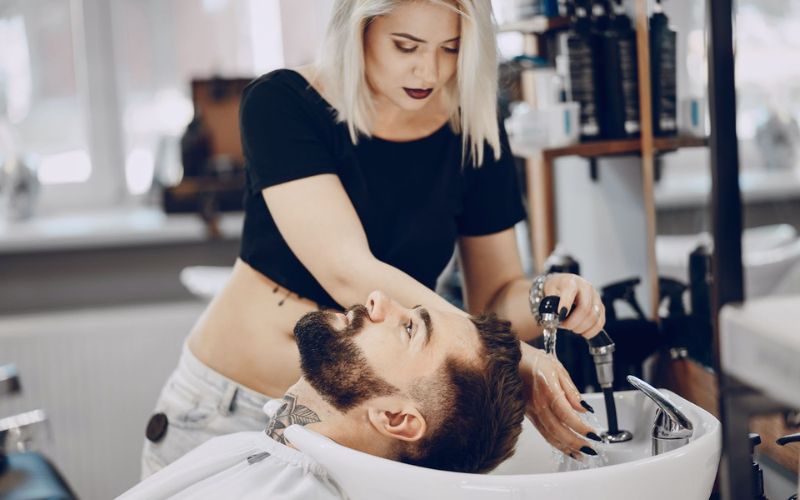 men's grooming salon