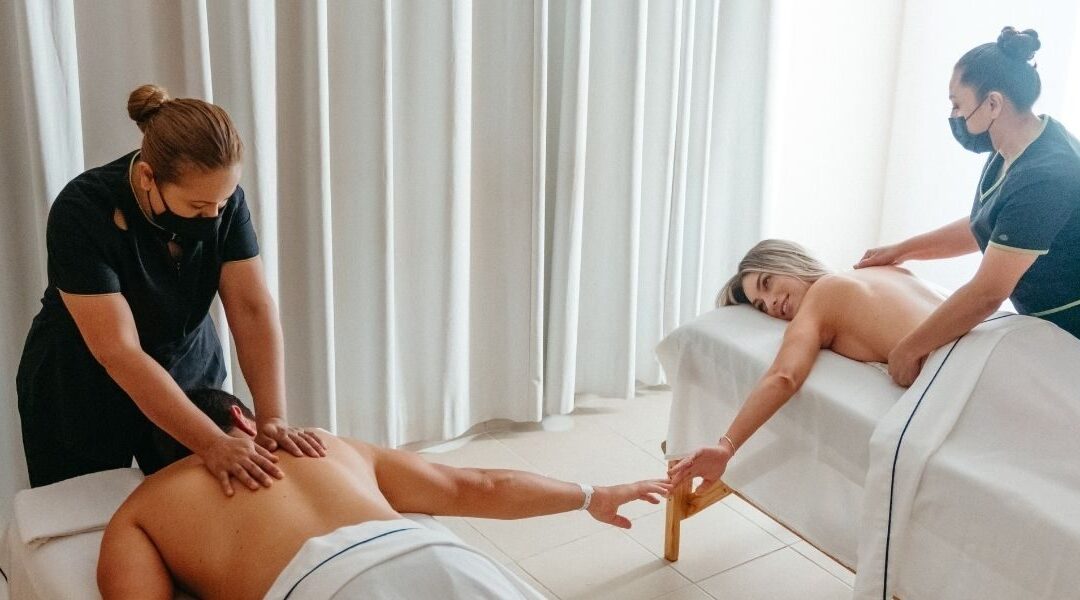 A Complete Wellness Guide to Couples Massage for Mind, Body, and Relationship Balance